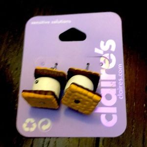 Claire’s s’more earrings